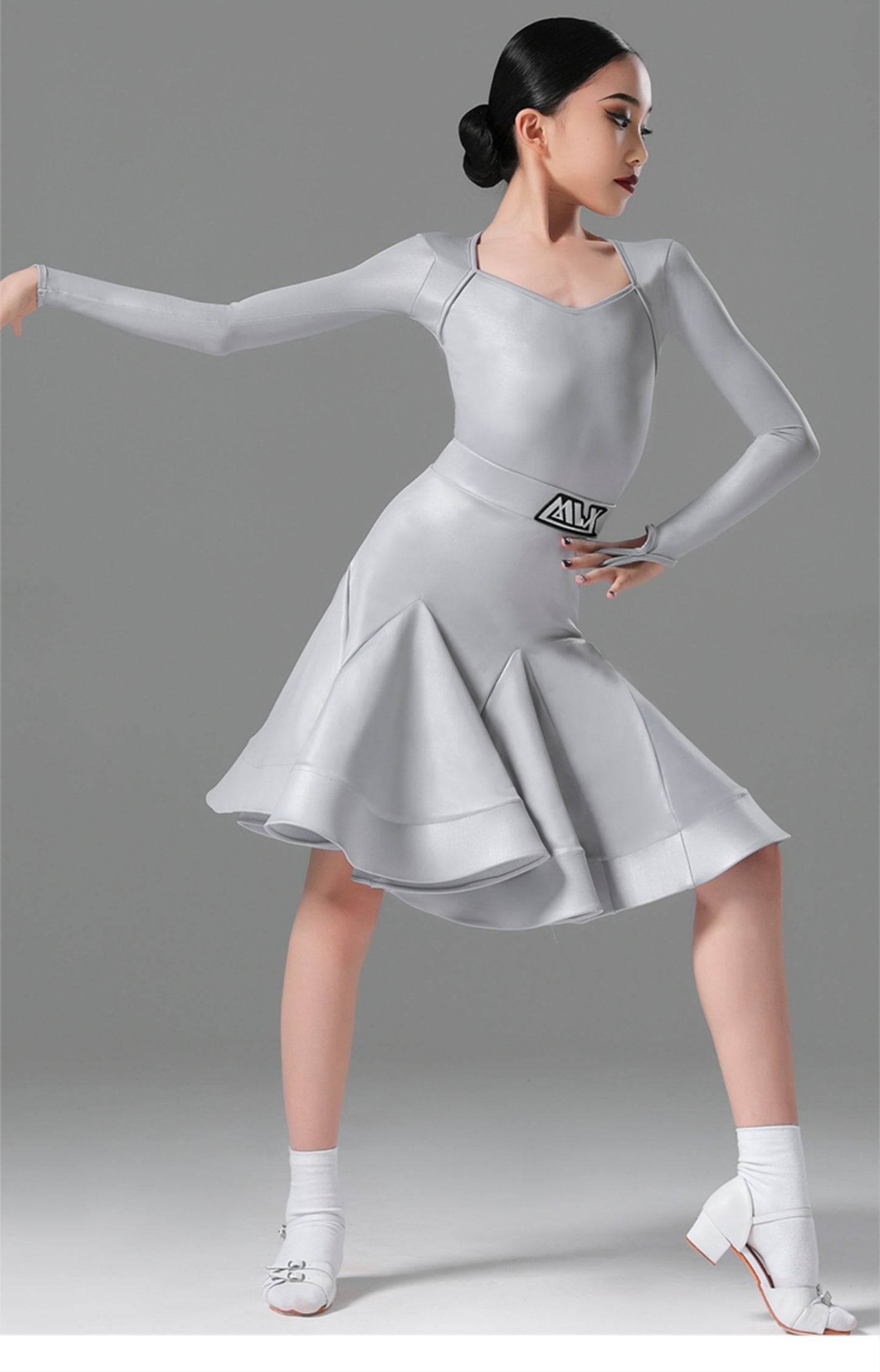 MLX8945 new Latin dance costumes for girls' grade examination competition, competition-level children's national ballroom dance costumes