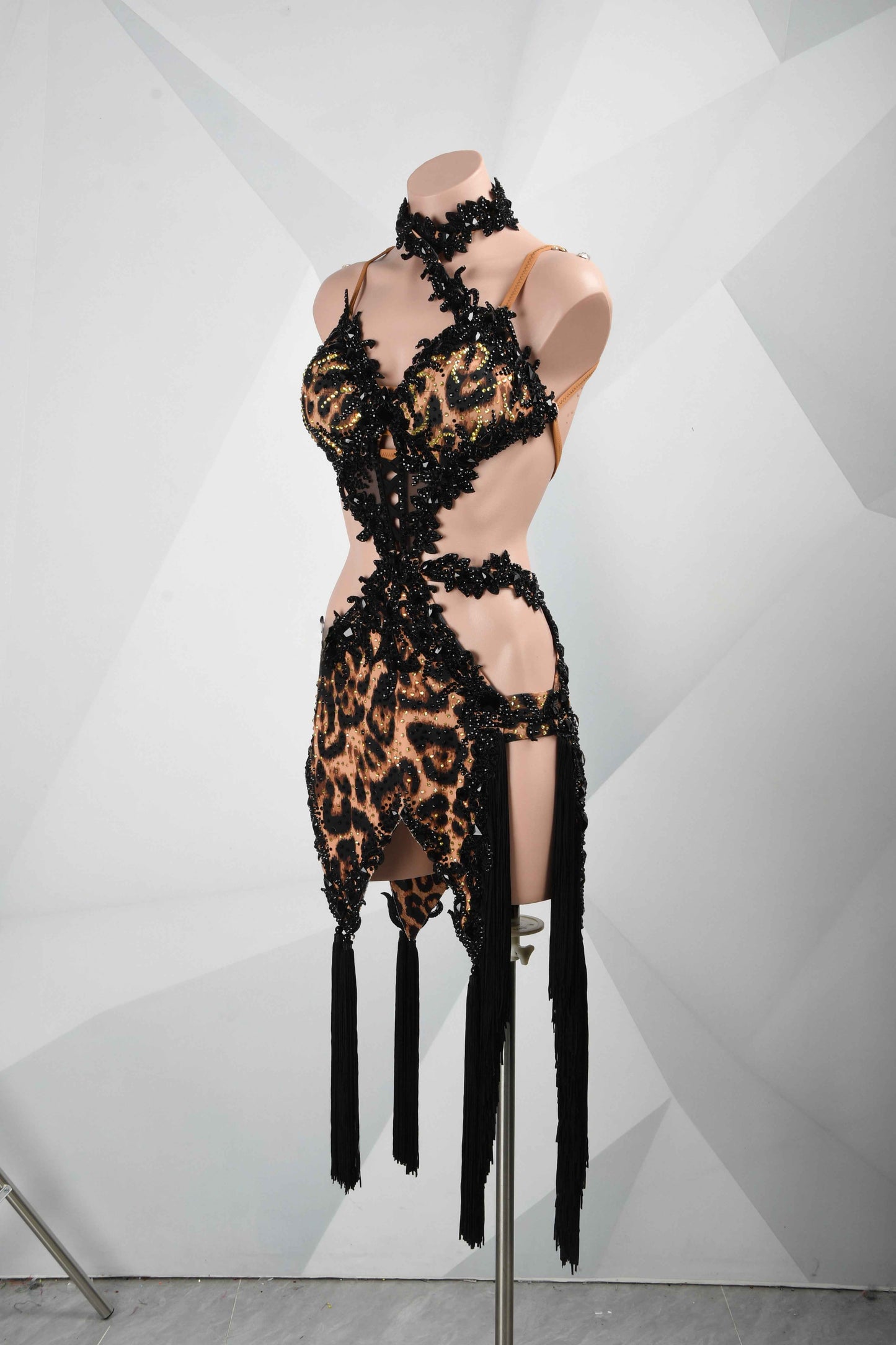 MINEJAS.L106 Leopard Print Backless Latin Competition Gown