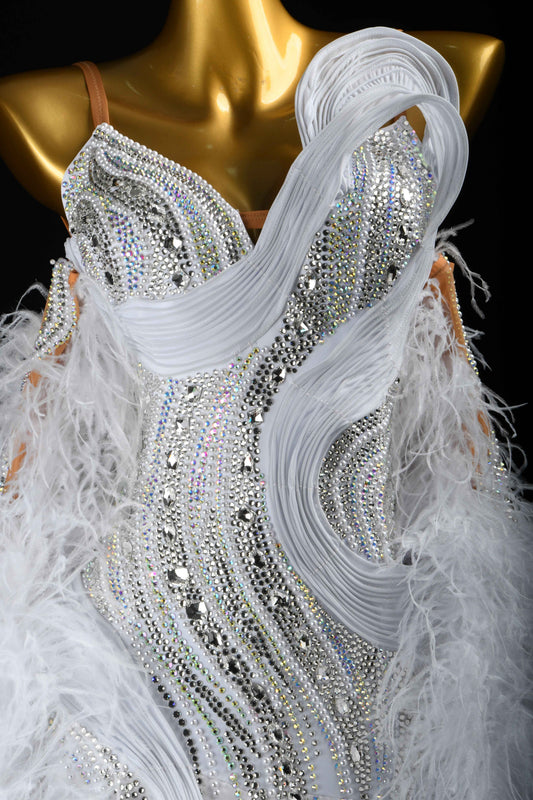 MINEJAS.B456 White Feather Rhinestone Ballroom Gown