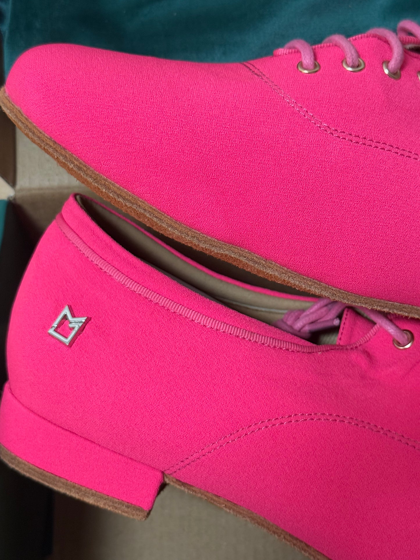 MINEJAS.B11 Customize Your Dance Shoes – Choose Your Own Colors