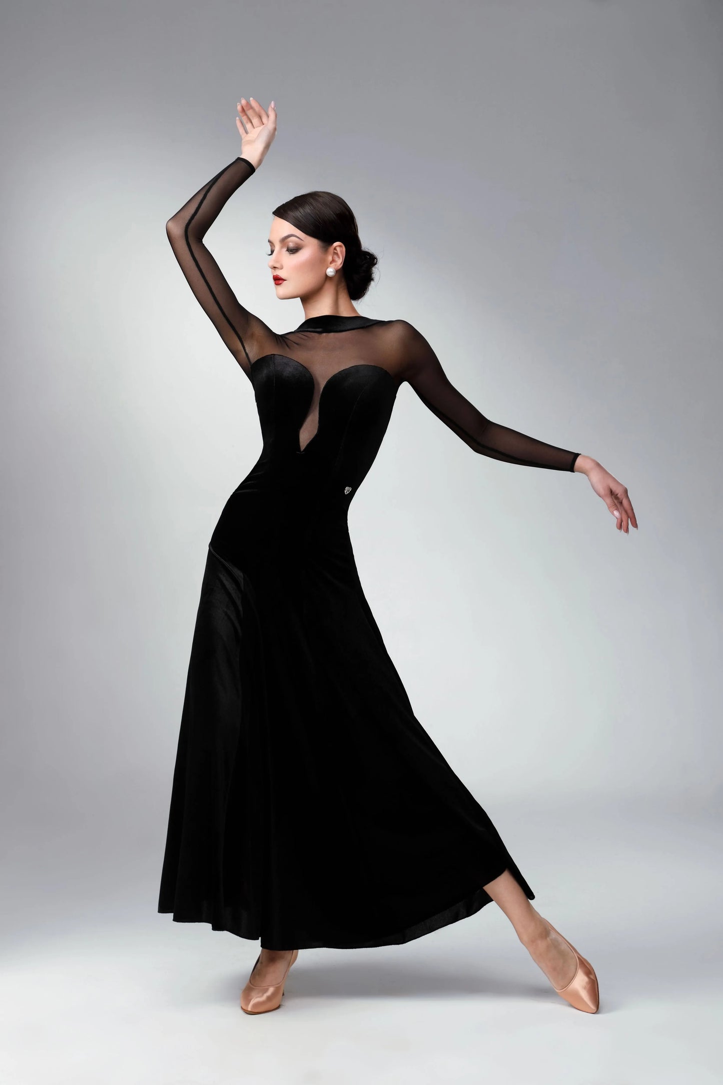 TID. M348 performance clothes national ballroom dance clothes, dresses, and performance clothes can be customized