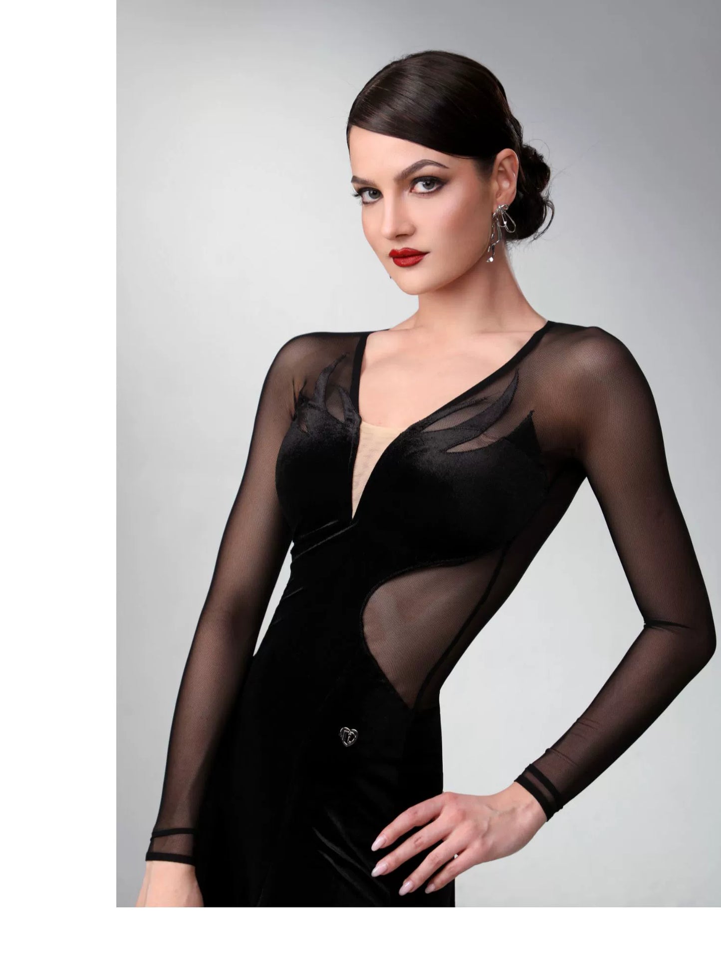 TID. M360 performance clothes, national ballroom dance clothes, dresses, and performance clothes can be customized.