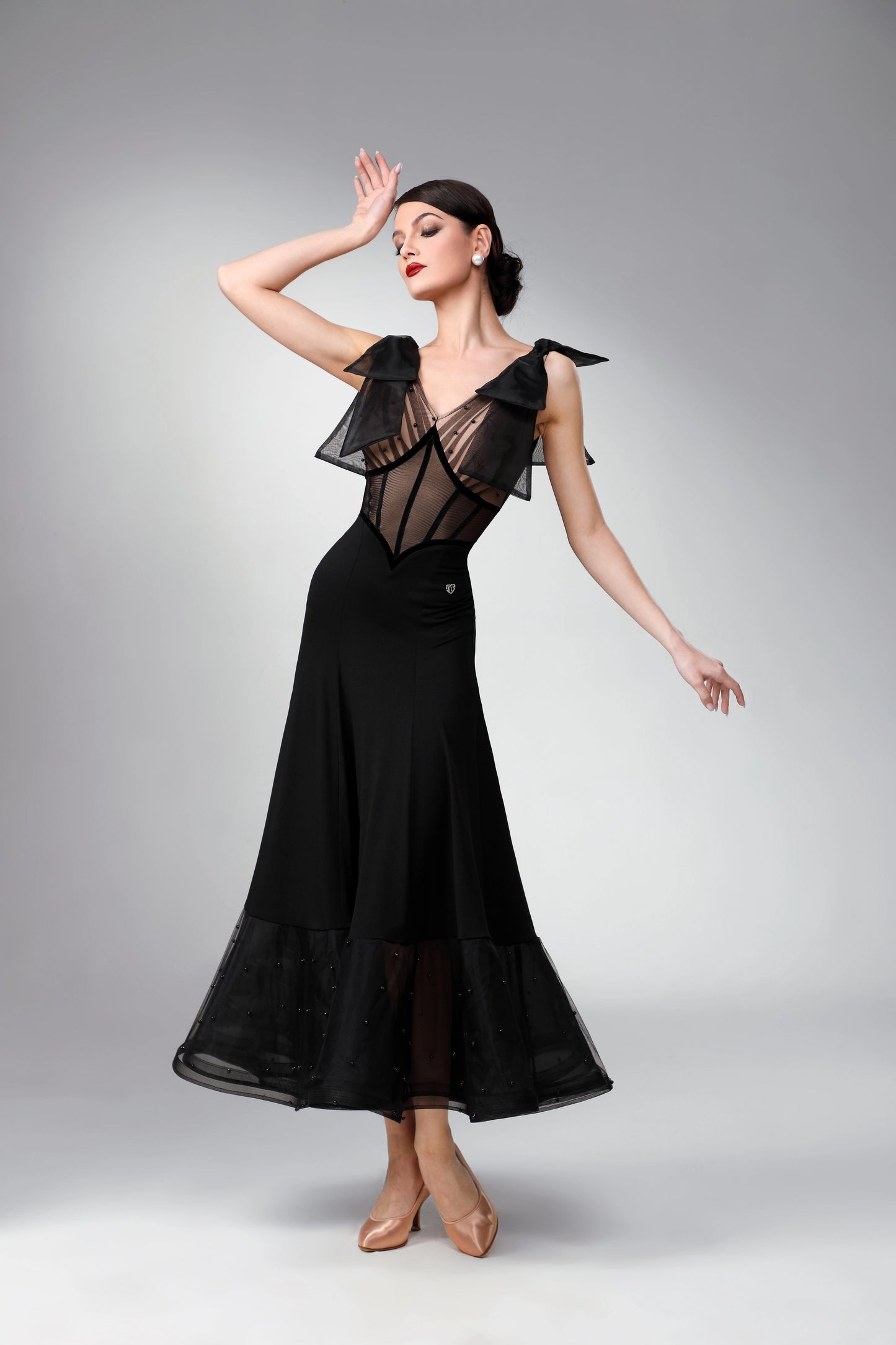 TID. M347 performance clothes, national ballroom dance clothes, dresses, and performance clothes customized