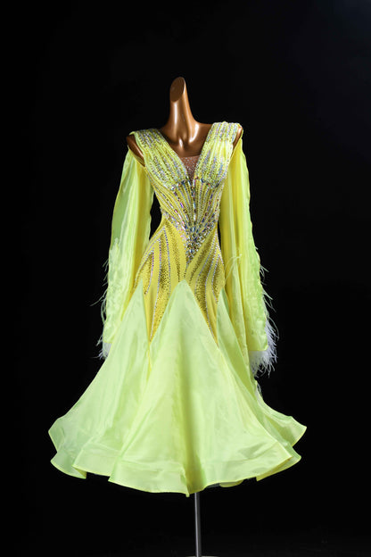 MINEJAS.B405 Yellow Feather Japanese Fabric Backless Ballroom Dress