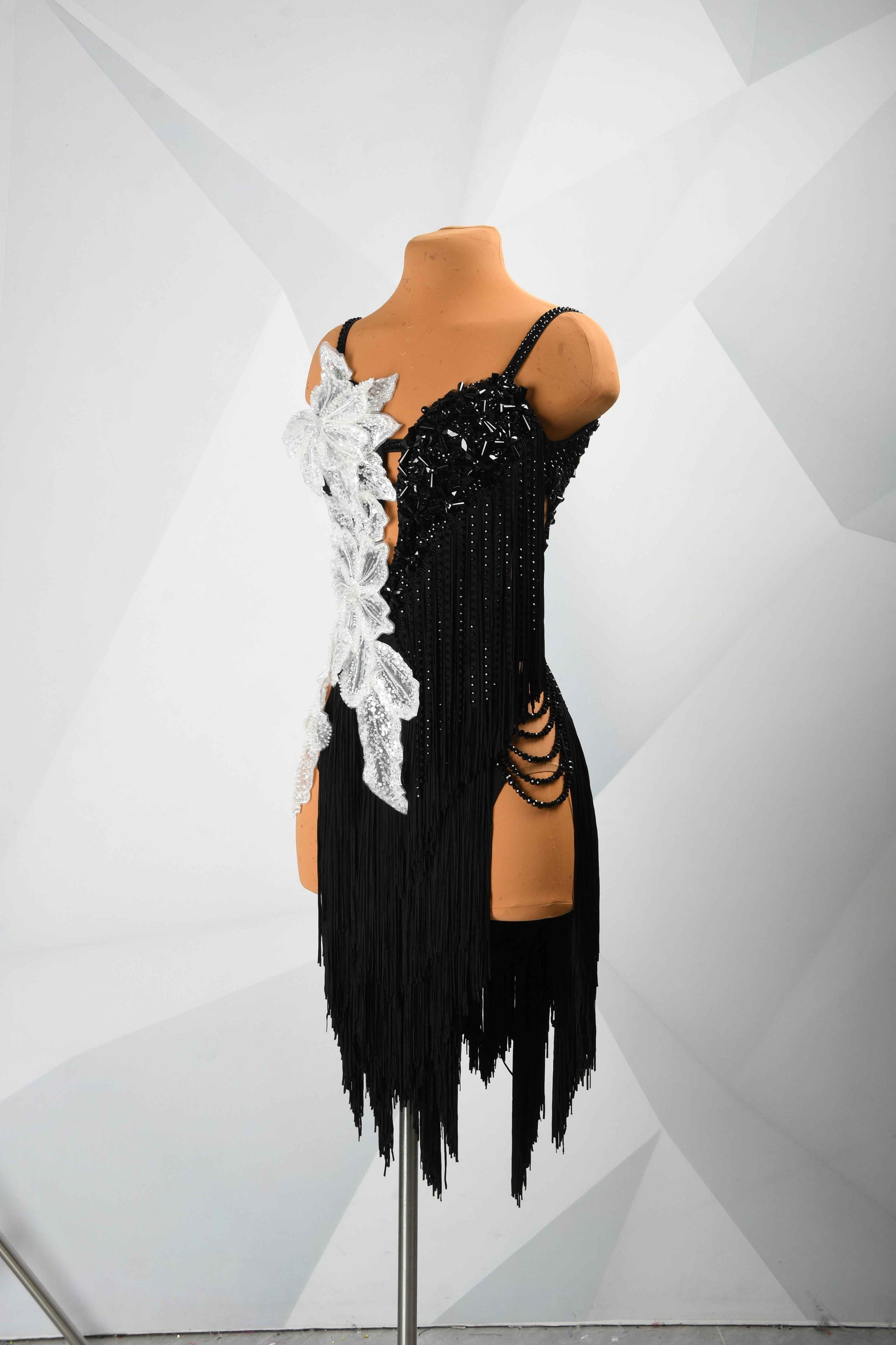 MINEJAS.L103 Black White Floral Latin Dance Dress