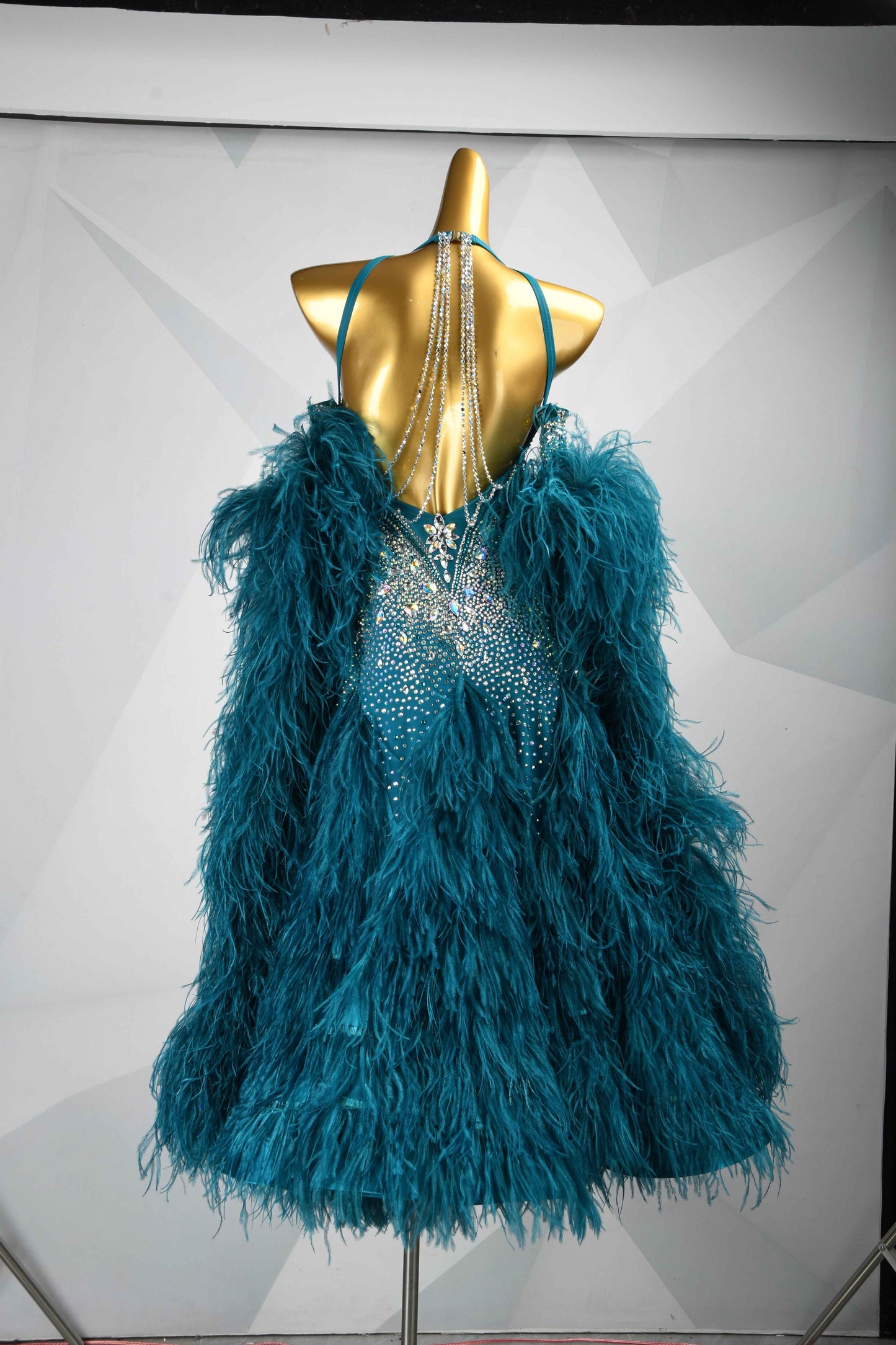 MINEJAS.B454 Teal Feather Halter Ballroom Dance Costume