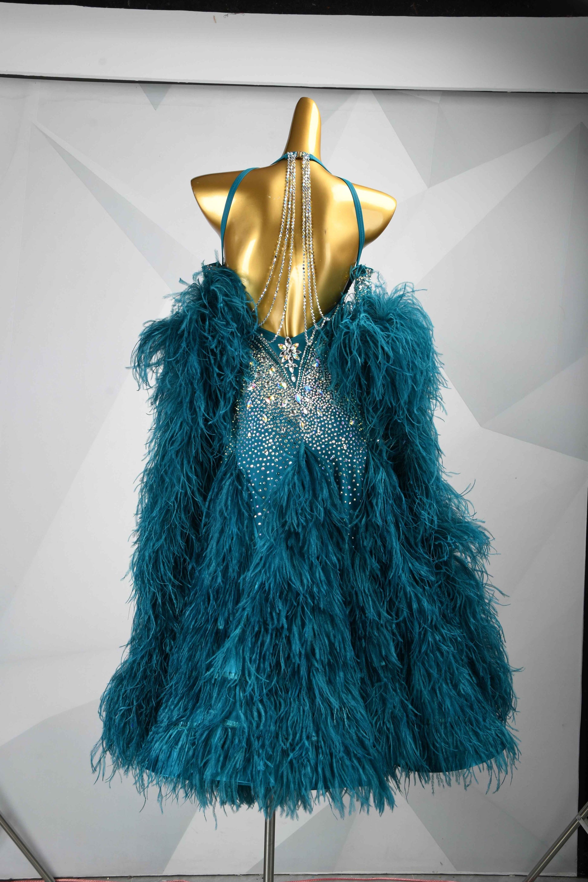 MINEJAS.B454 Teal Feather Halter Ballroom Dance Costume