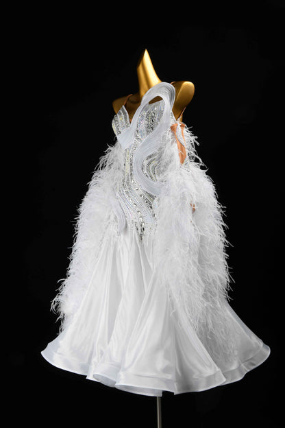MINEJAS.B456 White Feather Rhinestone Ballroom Gown