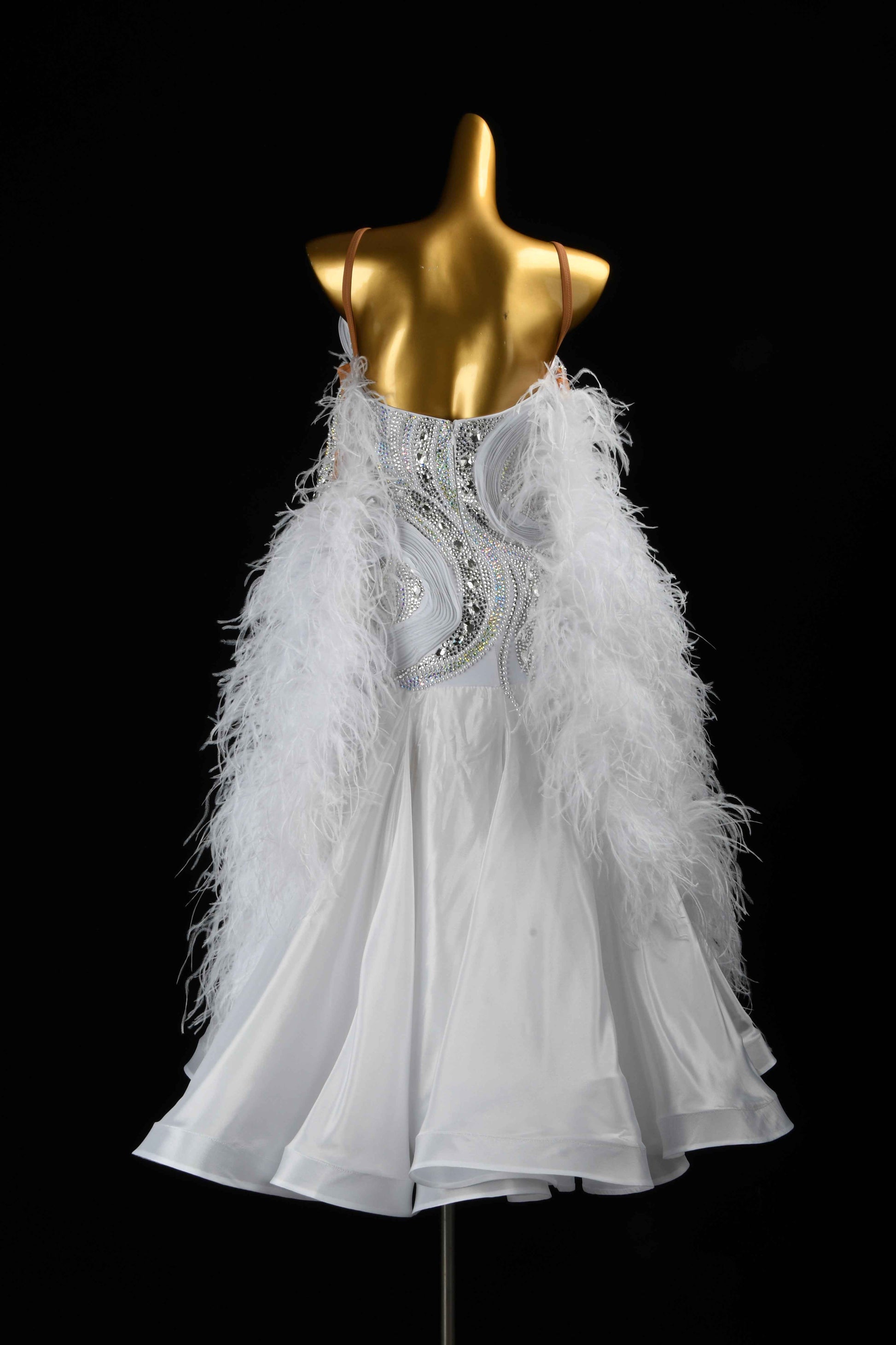 MINEJAS.B456 White Feather Rhinestone Ballroom Gown