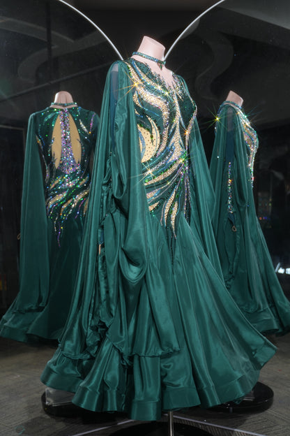 MINEJAS.L536 Abito da ballo da sala verde smeraldo intenso con maniche a mantella e strass AB | Abito standard con scollo a V