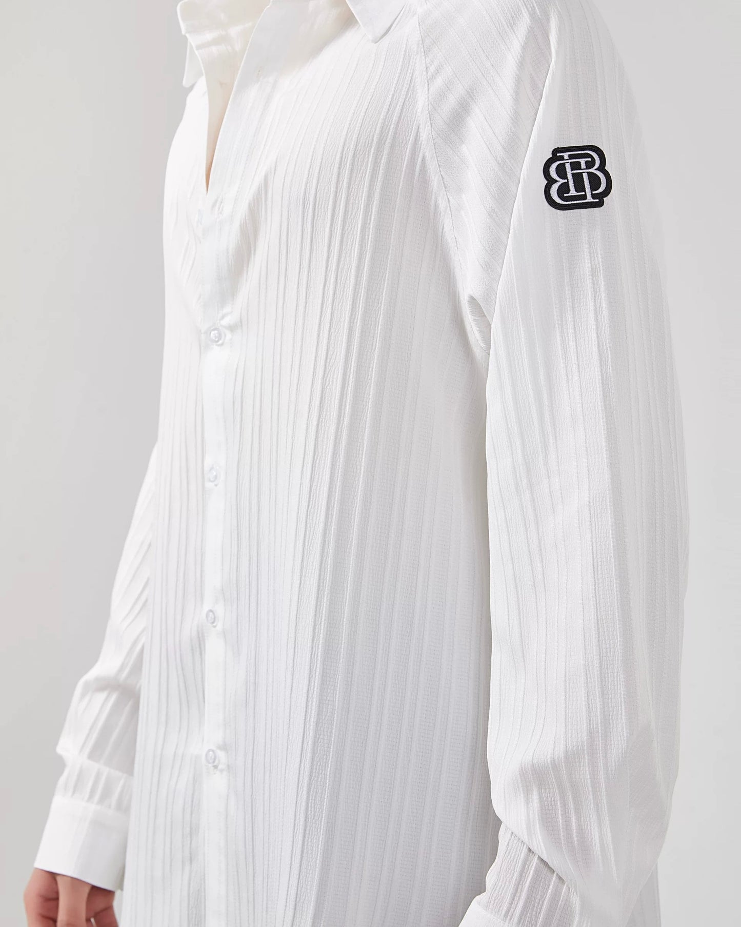 BOBO.L005MTE Elegant Textured White and Black Oversize Mens Latin Shirt