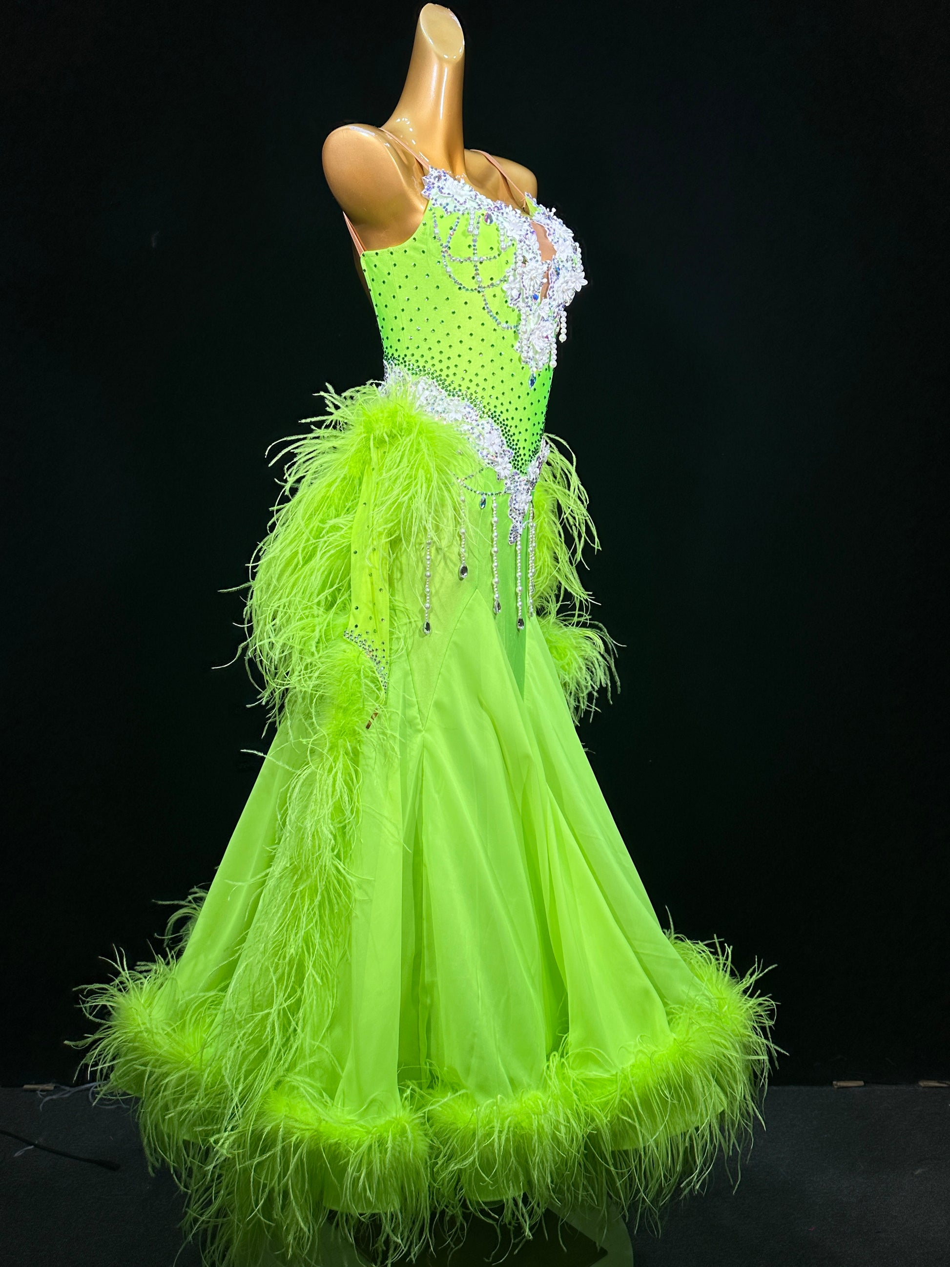 JUM.B0011FCD Lime Green Ballroom Dance Dress with Feather Trims and Rh MineJas JUM.B0011FCD Lime Green Ballroom Dance Dress with Feather Trims and Rh MineJas