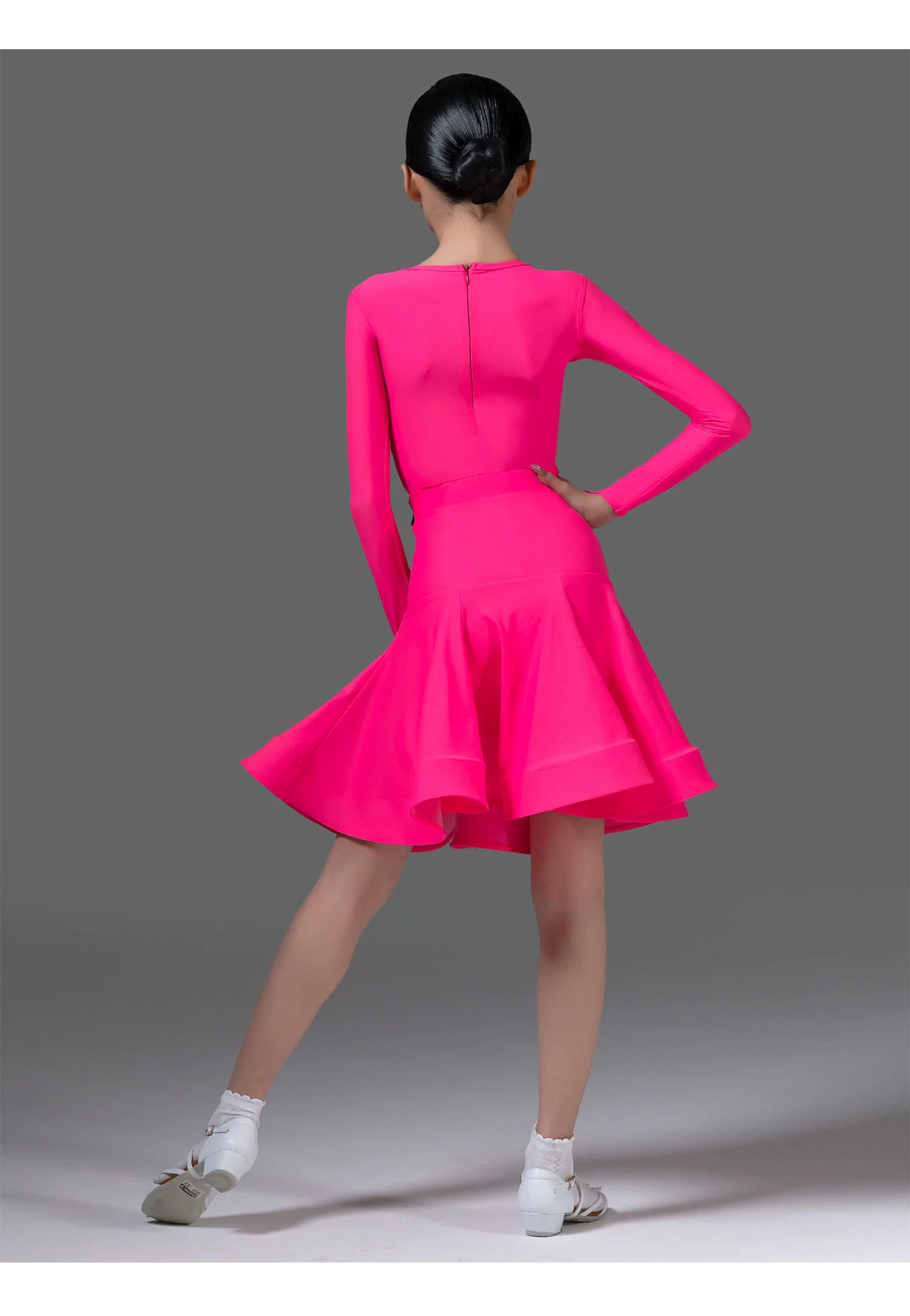 MLX.8986 new Latin dance costumes for children's professional competitions, children's practice table, performance costumes, split sets