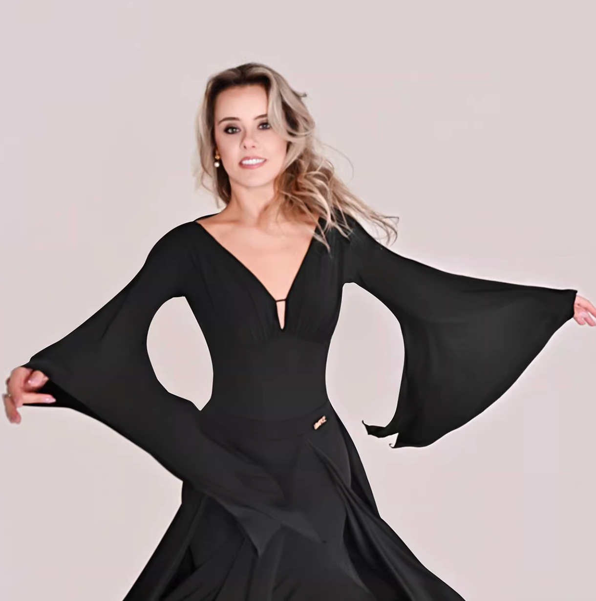 UDANCE long-sleeved ballroom dance top leaking back body suit elegant premium back strap AMD10